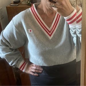 Crop Champion brand sweatshirt. Soft. Cozy. Stylish